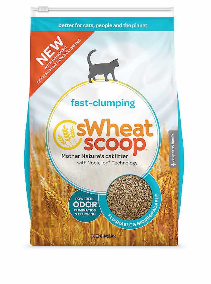 Natural cat litter from Swheat scoop